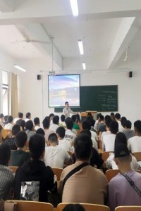 学院新校区正式行课第一天，教学工作开局良好