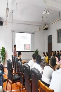 学院举行新进教师座谈会