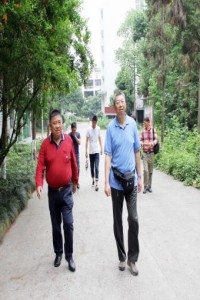 学校领导检查校区建设情况
