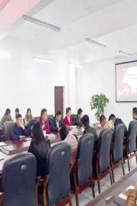 学院召开党委中心组学习（扩大）会议