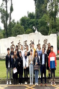 学院组织师生宣传骨干前往西南医科大学参观交流