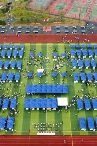 “职”击校园双选会！