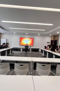 信息与智能制造学院教师党支部组织学习《中国共产党普通高等学校基层组织工作条例》