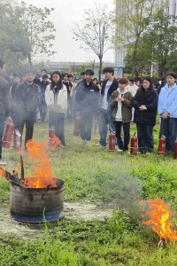 筑牢安全防线 共筑平安校园 | 江阳城建职业学院开展紧急疏散、救护、消防演练