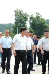 泸州市委常委、政法委书记杨长缨率队调研江阳城建职业学院