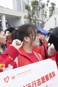 学习强国：【城乡教育】泸州龙马潭：让雷锋精神在校园蔚然成风