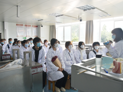 单招季 | 厚德精技，知行合一，点击了解医药康养学院吧！